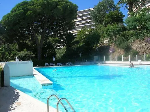La Mirandole 3 Pieces Vue Mer Golfe-Juan France